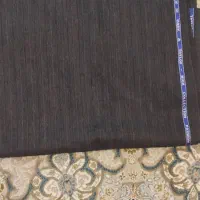 ۲ قواره پارچه شلوار مردانه و یک قواره پیراهن