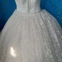 هفت دست لباس عروس کار کرده