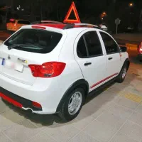 کوییک R سفید قرمز مدل1401