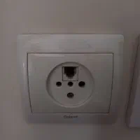 خط تلفن ثابت