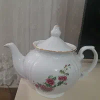 قوری گل سرخ زرین نو قیمت ۸۰۰،۰۰۰هزارتومان|سماور، چای‌ساز، قهوه‌ساز|تهران, یافت‌آباد|دیوار