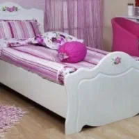 یه سری تخت وکمد میز تحریر درحد نو با جنس عالی