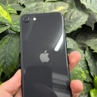 ایفون se2020