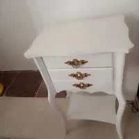 میز تلفن سفید|میز تلفن|میانه, |دیوار