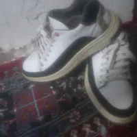 فروش کف کتونی چرم
