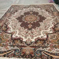 فروش فرش 700 شانه کاملا نو پا نخورده