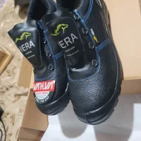 کفش ایمنی|کیف، کفش، کمربند|قم, هفت تیر|دیوار