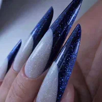 خدمات تخصصی کاشت ناخن در گلبهار