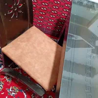 میز چهار نفره|میز و صندلی غذاخوری|کاشان, باغ ماجد|دیوار