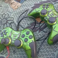 دسته پلی استیشن و PC