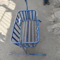 گهواره آهنی|اسباب و اثاث بچه|اصفهان, اطشاران|دیوار