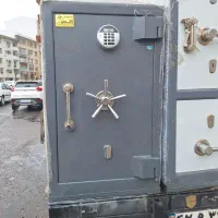 گاوصندوق ارتفاع۱عرض۶۰ دیجیتال وزن۳۵۶