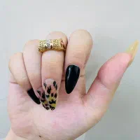 طلای نو وه دسته دوم بدون اجرت ومالیات در مغازه