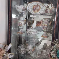فروش ویترین بالوازم داخلش
