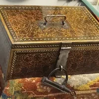 صندوق روسی صدساله ساله بکر تمام فابریک|کلکسیون اشیاء عتیقه|تهران, ایوانک|دیوار