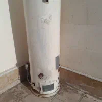 یک‌عددآبگرمکنمخزنی220لیتری‌سالم