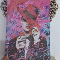 تابلو بوم مخمل بسیار زیبا