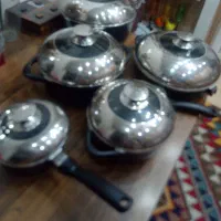 یک دست قابلمه استفاده نشده بدون جعب