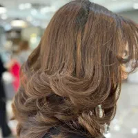 نیازمند مدل برای کوتاهی لیر