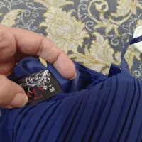لباس مجلسی|لباس|قم, چهل درخت‎|دیوار