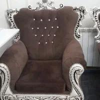 یه مبل ۲ نفره ۴ نفره ۲ تا ۱نفره