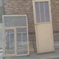 درب انبار و سرویس و پنجره آهنی بادوام در حد نو