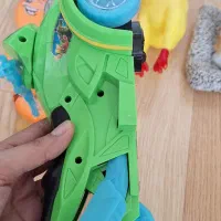 تعدادی اسباب بازی درحدنو