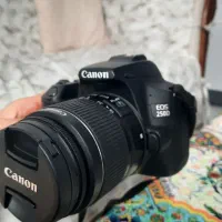 دوربین ۲۵۰ دی کنون بسیار تمییز|دوربین عکاسی و فیلم‌برداری|مشهد, جاهد شهر|دیوار