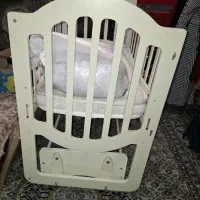 تخت گهواره ایه