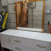 فروش فوری صندلی انتظار وآینه کنسول|آرایشگاه و سالن‌های زیبایی|مشهد, کوی المهدی|دیوار