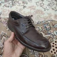 کفش چرم قهوه ای