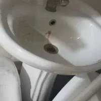 توالت فرنگی. روشویی. فلاش تانک. آینه و جا مایعی|لوازم سرویس بهداشتی|زاهدان, |دیوار