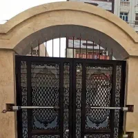 نصب و راه اندازی کرکره برقی و شیشه سکوریت|خدمات پیشه و مهارت|رشت, کوی عرفان|دیوار