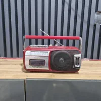 رادیو ضبط کوچک آیوا رنگ‌ قرمز