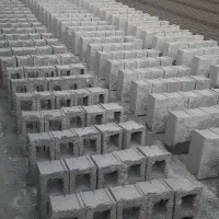 دو نفر نیرو کار در کارگاه بلوک زنی|استخدام معماری، عمران و ساختمانی|شبستر, |دیوار