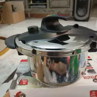 زودپز و تابلو فرش ماشینی|ظروف پخت‌وپز|چهارباغ, |دیوار