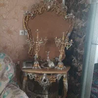 فروش یک جفت آینه و شمعدان و یک جفت گلدان