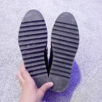 کفش کالج|کیف، کفش، کمربند|اهواز, منبع اب|دیوار