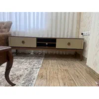 فروش میز تلویزیون چوب گرجستان، بسیار تمیز و سالم