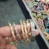 النگو نه یکم به دستم کوچیک بود شصت می دم