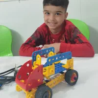 مربی رباتیک خلاق برای کودکان 4تا9سال باهوش گاردنر