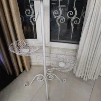 دو عدد زیر گلدانی فلزی سه پله ایی