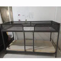 تخت. دوطبقه