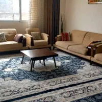 مبل هفت نفره تمیز بدون ایراد چوب گردو .|مبلمان خانگی و میز عسلی|شاهین‌شهر, نسیم ۵|دیوار