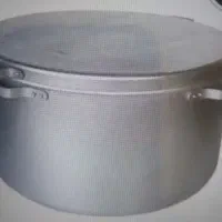دیگ نذری و اجاق چهارپایه ای