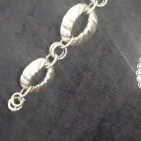 دستبند|جواهرات|فامنین, |دیوار