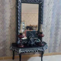 آیینه ومیز شمعدان ها فروشی نیست