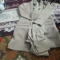 طبق این قانون را اجرا کند|لباس|تسوج, |دیوار