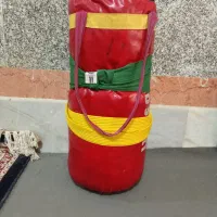 کیسه بوکس و دستکش بوکس