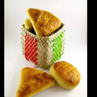 کلوچه خرمایی وترشی بادمجان خانگی وباکیفیت